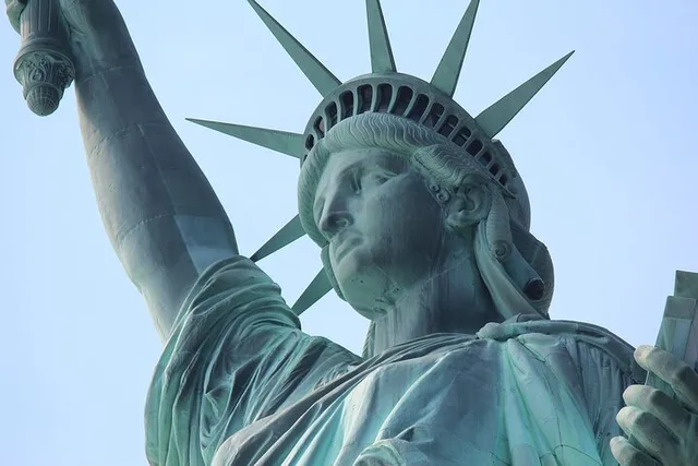 New York Private Tour with Local Guide - Image 5