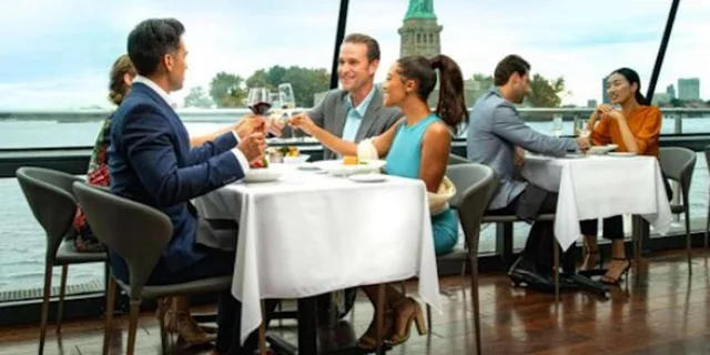 New York City Lunch Cruise on Glass-Enclosed Boat - Image 4