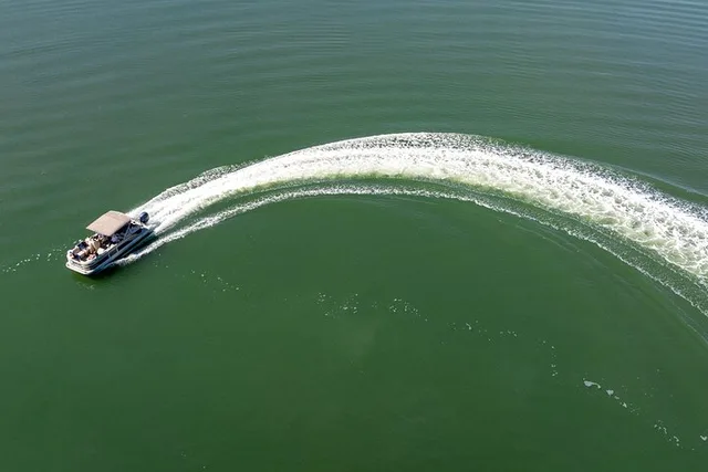 Hilton Head Island Pontoon Boat Rental - Image 4