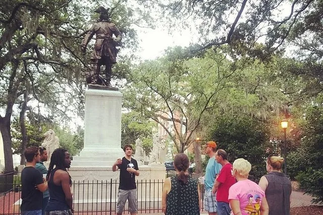 Savannah History and Happy Hour Walking Tour - Image 6