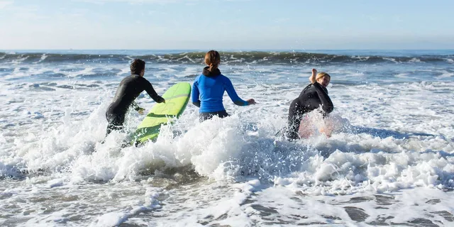 Santa Barbara Surf Lesson at Mondos Beach 1.5 hr - Image 6
