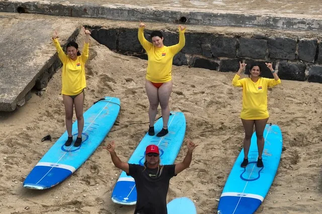 Waikiki Surfing Lesson - Image 5