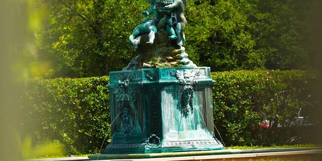 New Orleans Garden District Walking Tour - Image 4