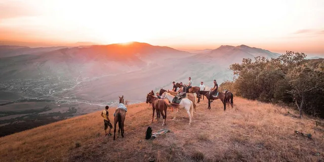 Malibu Horseback Riding Adventure with Lake Views 2 hr - Image 2