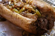 Chicago Loop Food Tour with Deep Dish Pizza thumbnail 4