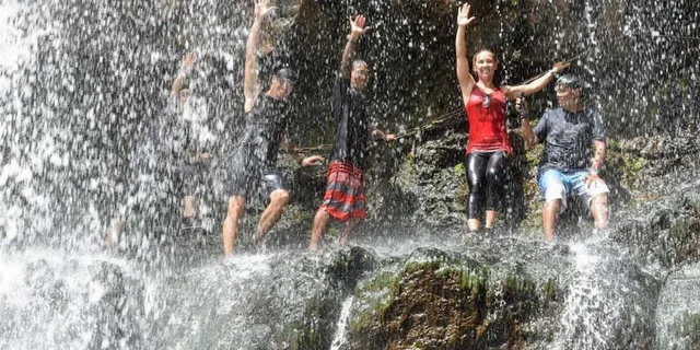 Kauai Guided Hike and Waterfall Swim - Image 1