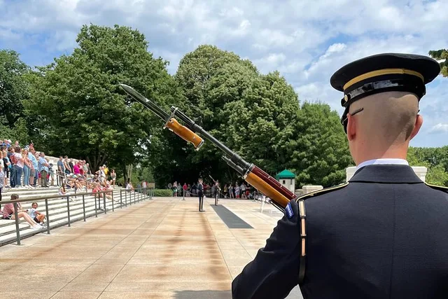 Arlington Cemetery Walking Tour: Kennedy Memorials & Guard Ceremony - Image 5