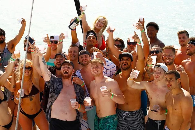 Miami Party Boat Tour - Image 4