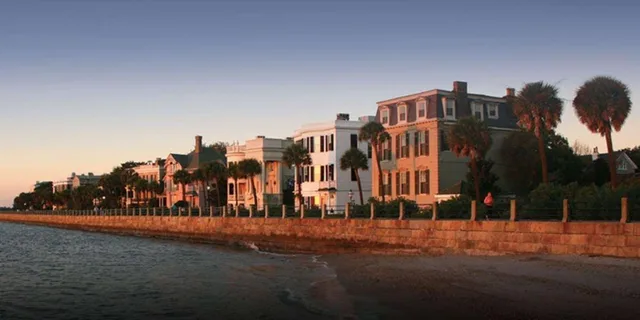 Charleston Walking Tour: Historic Highlights - Image 2