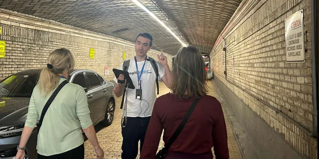 New York Grand Central and Penn Station Private Tour - Image 6