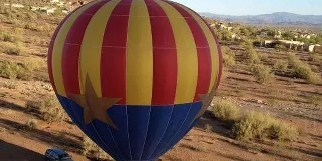 Phoenix Hot Air Balloon Ride Over the Sonoran Desert - Image 1