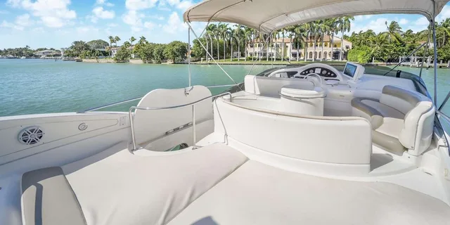 Miami Beach Yacht Rental - Image 6