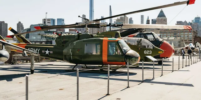 New York Intrepid Museum Tour - Image 5