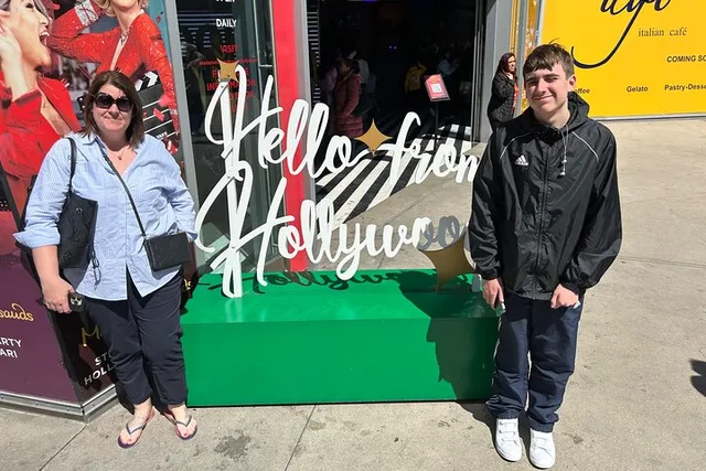 Los Angeles Highlights Day Tour from San Diego - Image 3