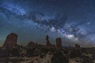 Moab Milky Way Photography Tour 3.5 Hr thumbnail 2