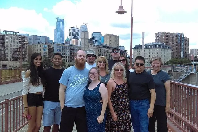 Minneapolis Landmark Bus Tour - Image 2