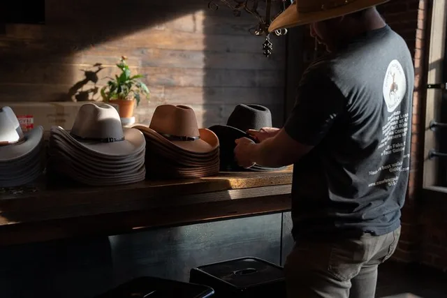 Nashville Cowboy Experience on Broadway - Image 2