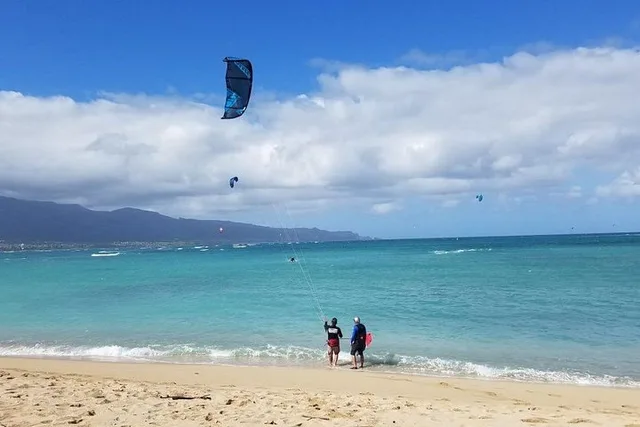 Kahului Kiteboarding Course at Kanaha Beach 3-Day - Image 2