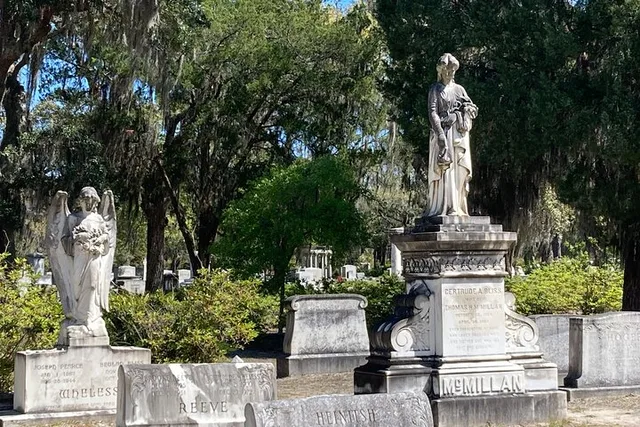 Savannah History, Ghost, and True Crime Tour - Image 5
