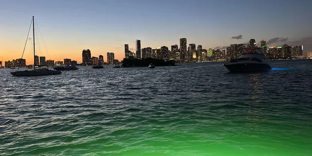 Miami Sunset Yacht Cruise - Image 1