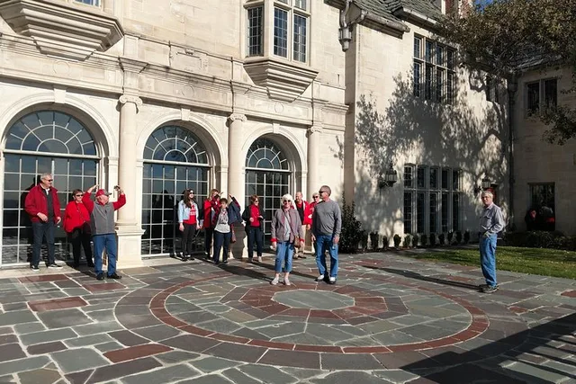 Hollywood to Beverly Hills Sightseeing Tour - Image 4