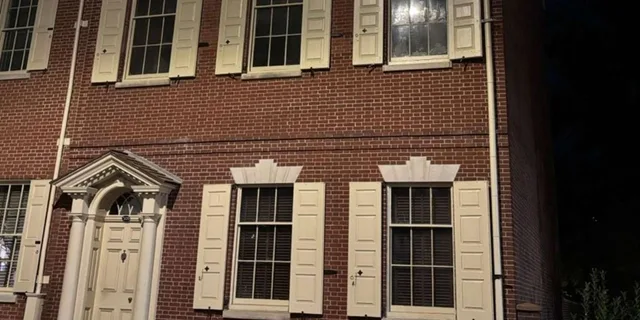 Philadelphia Ghosts Walking Tour - Image 5