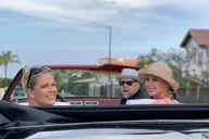 Los Angeles Convertible Car Tour thumbnail 2