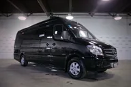 Chicago Private Transfer by Mercedes Sprinter thumbnail 1