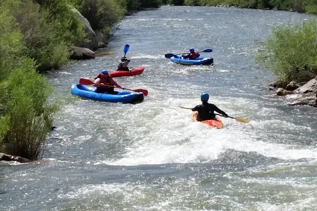 Arkansas Headwaters Inflatable Kayak Rental - Image 2