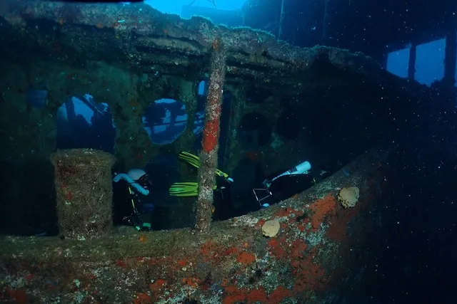 Panama City Wreck and Bridge Span Dive - Image 4