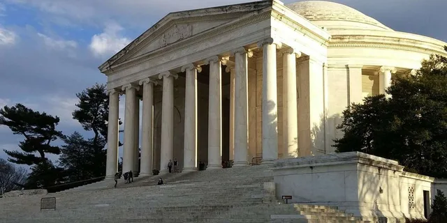 Washington DC Sightseeing Tour 4 hr - Image 3