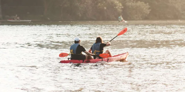 Austin Kayak Rental on Lady Bird Lake - Image 2
