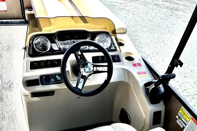 Key West Pontoon Boat Rental 8 hr - Image 4