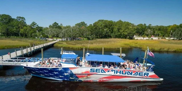 Myrtle Beach Dolphin Cruise on the Sea Thunder - Image 4