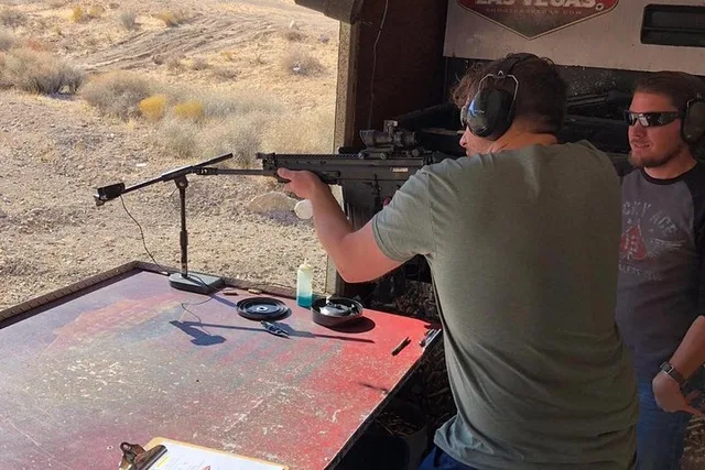 Las Vegas Outdoor Shooting Experience - Image 5