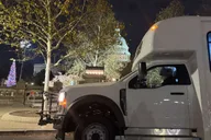 Washington D.C. Christmas Tree & Holiday Lights Tour thumbnail 2