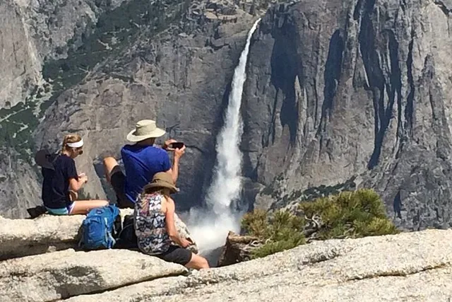 Yosemite Valley & Glacier Point Tour - Image 4