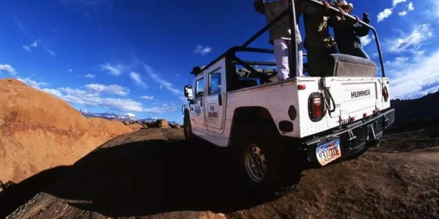 Moab Hummer Adventure Hell's Revenge Trail 2 hr - Image 3