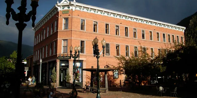 Aspen Ghost-Themed Walking Tour - Image 3