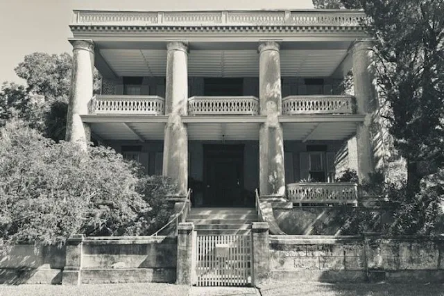 Beaufort Ghost Walking Tour - Image 1