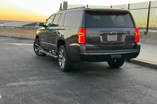 New York Airport to Brooklyn Port Private Transfer - Image 2