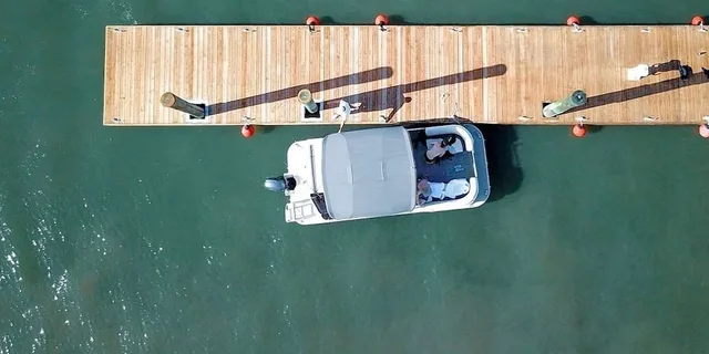 Hilton Head Island Pontoon Boat Rental - Image 2