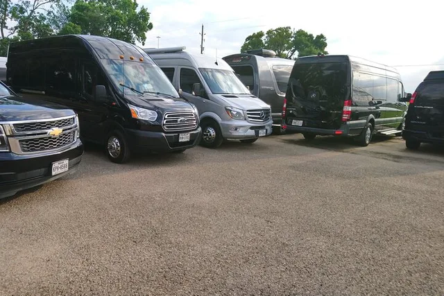 Galveston to Houston Airport Shuttle - Image 2