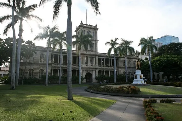 Honolulu Scavenger Hunt: Royal Views - Image 5