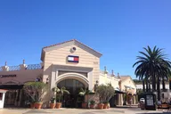 San Diego Shopping Tour to Carlsbad Outlets thumbnail 2