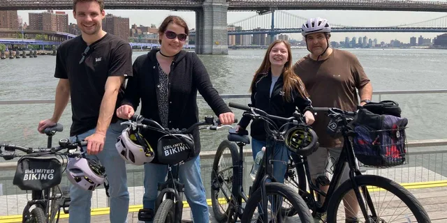 New York Brooklyn Bridge Bike Tour - Image 3