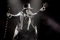 Las Vegas Jabbawockeez Show at MGM Grand 75 min thumbnail 2