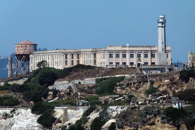 San Francisco Alcatraz Walking Tour - Image 1