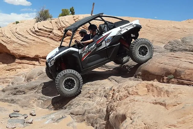 Moab Poison Spider U-Drive 4X4 Tour with Dinosaur Tracks - Image 4