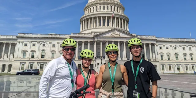 Washington DC Monuments and Memorials Bike Tour - Image 4